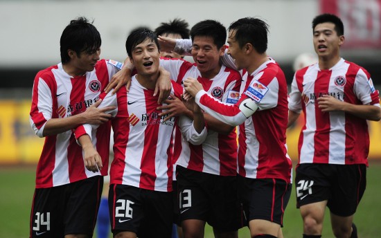 北控毫无斗志大比分输球，是张庆鹏水平差，还是有球员在搞内讧？