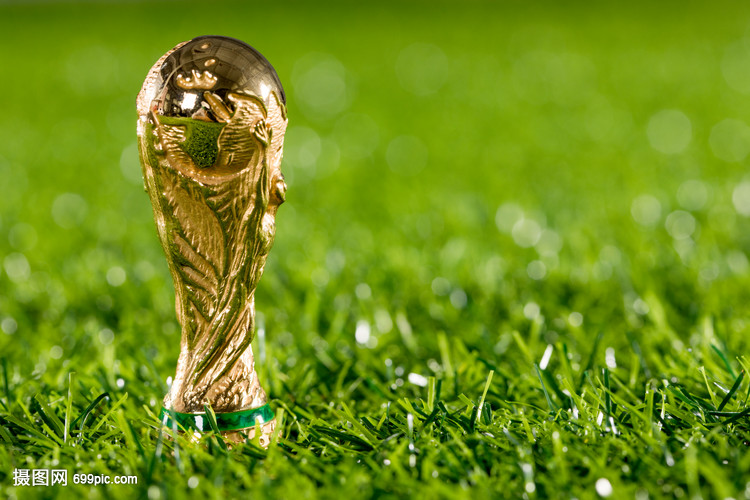 41岁詹姆斯依然巅峰发威，球迷热切期待他的职业生涯再续辉煌