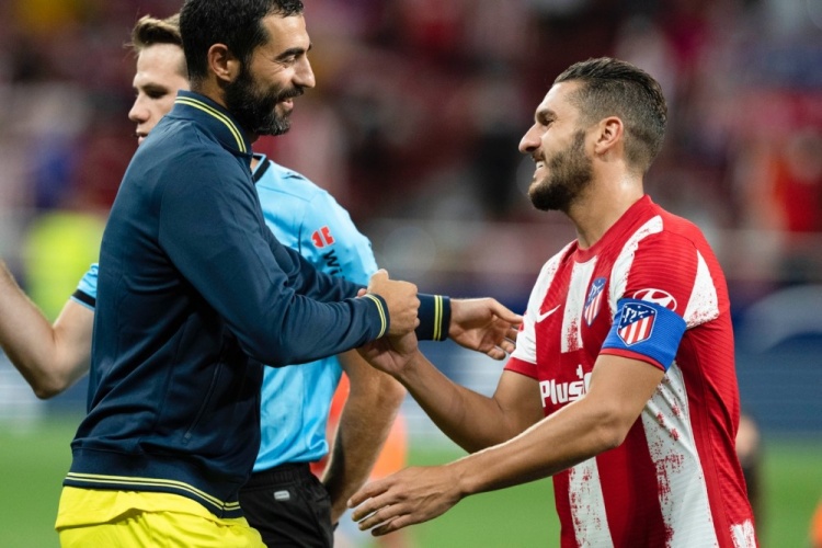 《捕手的双腿：解读现代捕手如何保护伤痕累累的膝盖》