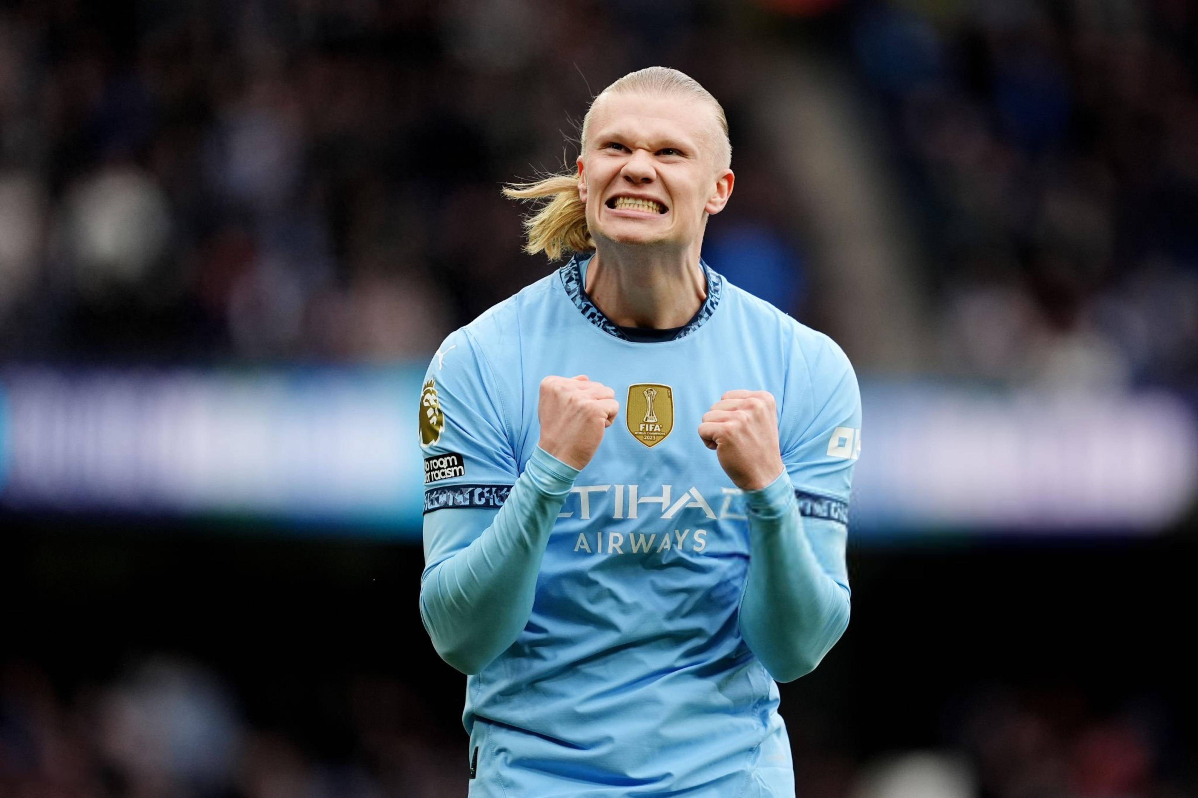 记者：吕迪格虽膝盖不适但准备强行出战，预计他会首发上场