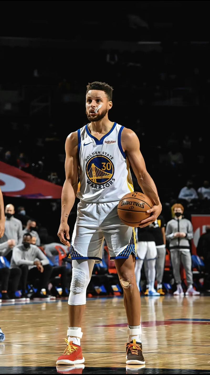 67岁意大利人神了：率罗马坐稳意甲榜首宝座,又率罗马胜欧联领头羊